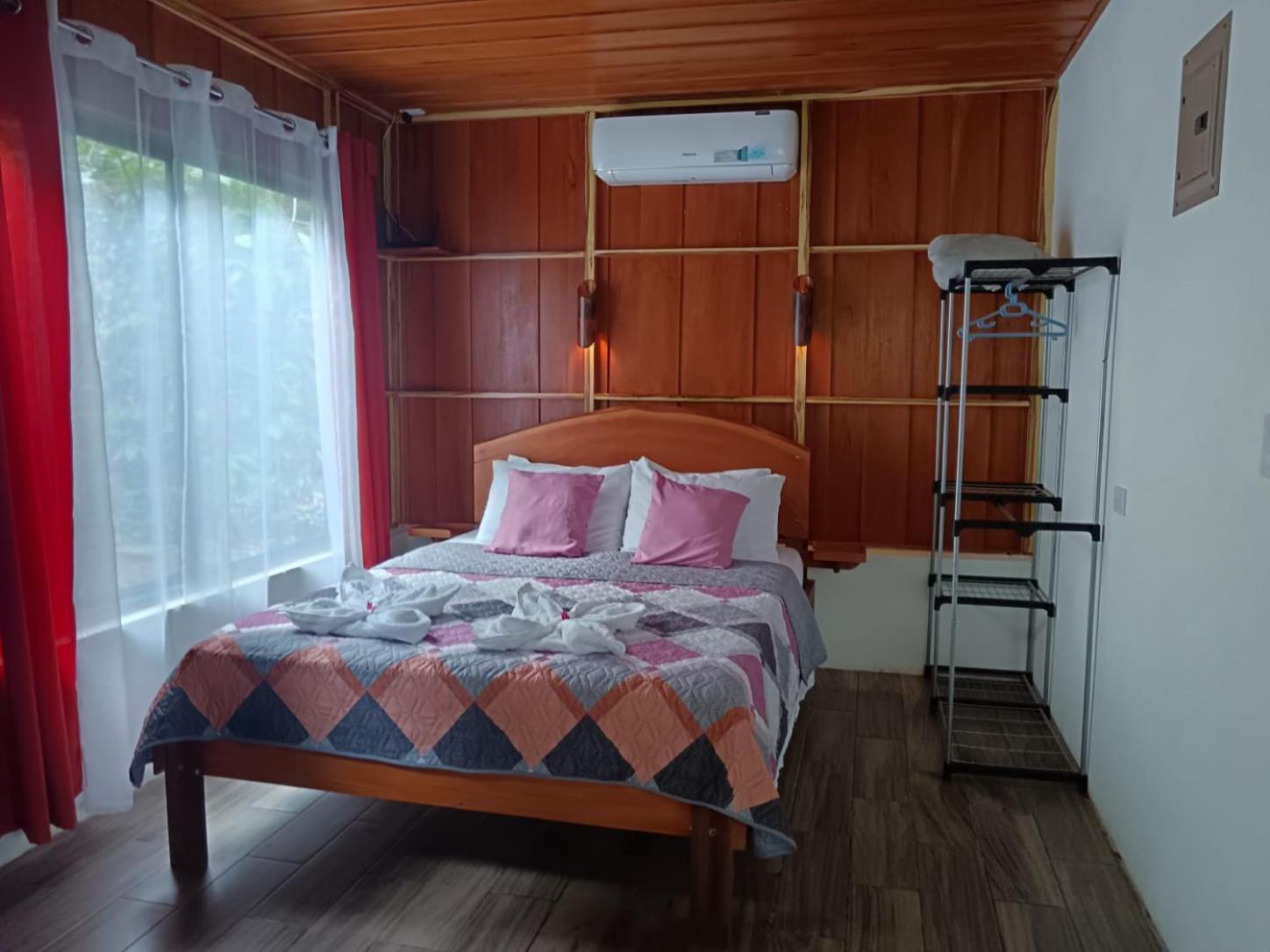 Gambas Lodge Ла Фортуна Экстерьер фото