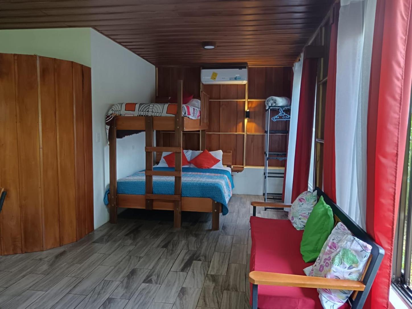 Gambas Lodge Ла Фортуна Экстерьер фото